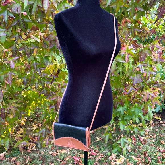 Partners Mervyns Leather Purse - Picture 2 of 11